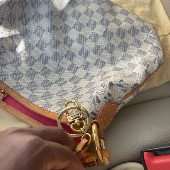 LV delightful pm bag with water melon pink beautiful interior gently used - Picture 8 of 14